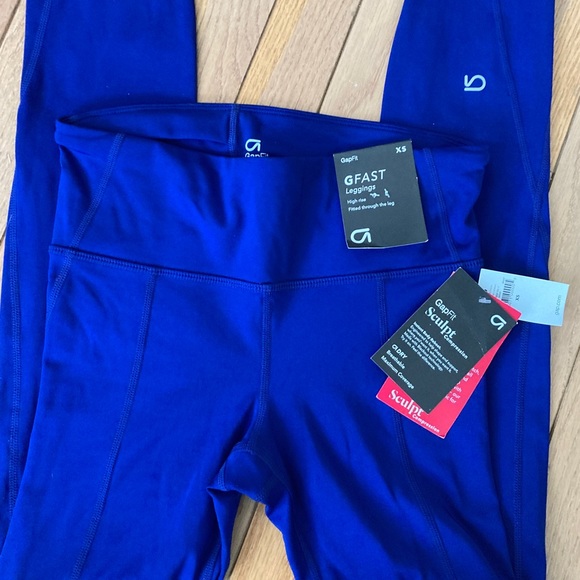 NWT Gapfit sculpt compression high rise leggings - Picture 5 of 17